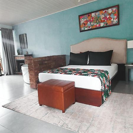 Yellow Tree Suites La Fortuna 外观 照片