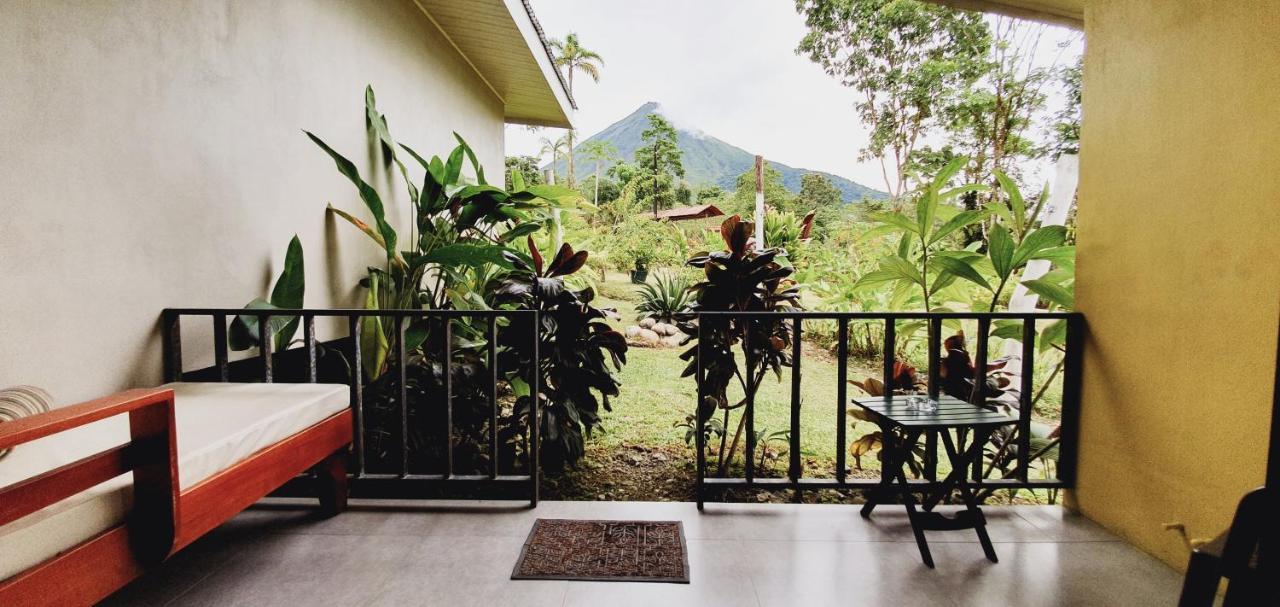 Yellow Tree Suites La Fortuna 外观 照片