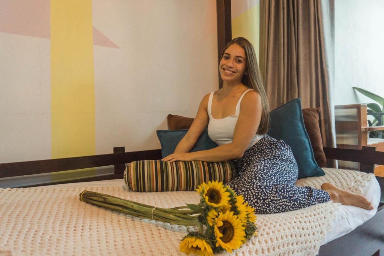 Yellow Tree Suites La Fortuna 外观 照片