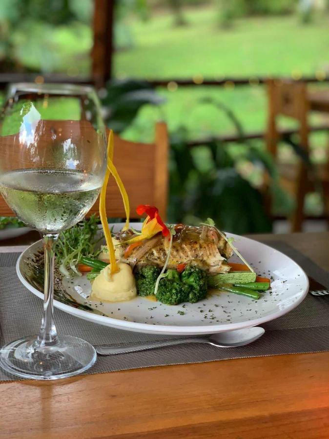 Yellow Tree Suites La Fortuna 外观 照片