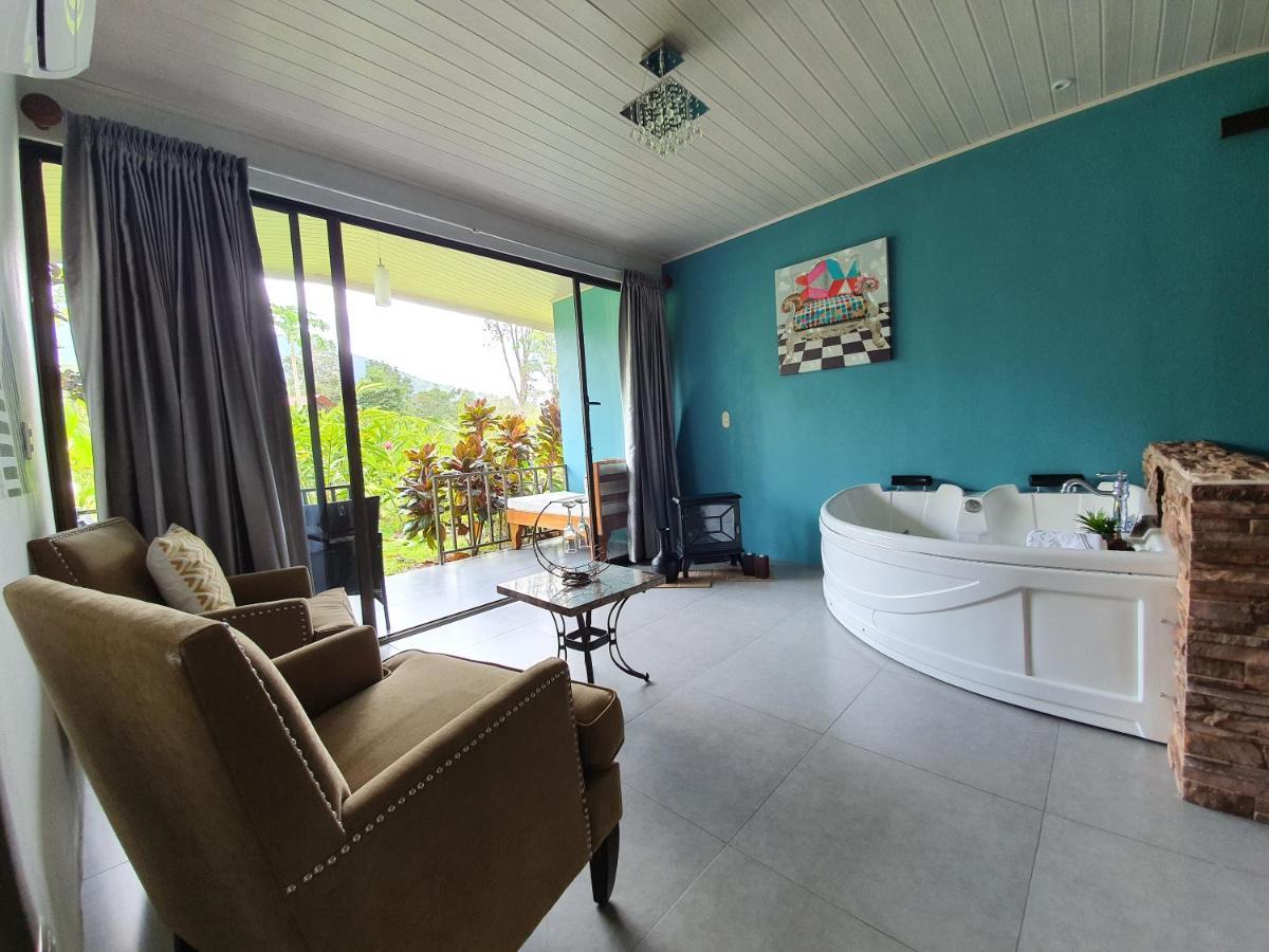 Yellow Tree Suites La Fortuna 外观 照片